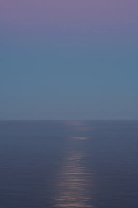 Melted moon, Rosemullion. 2021.